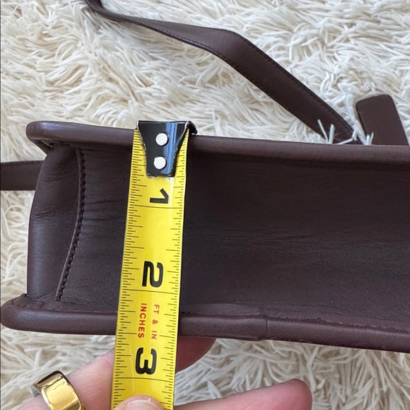 Coach - Picture 7 of 9